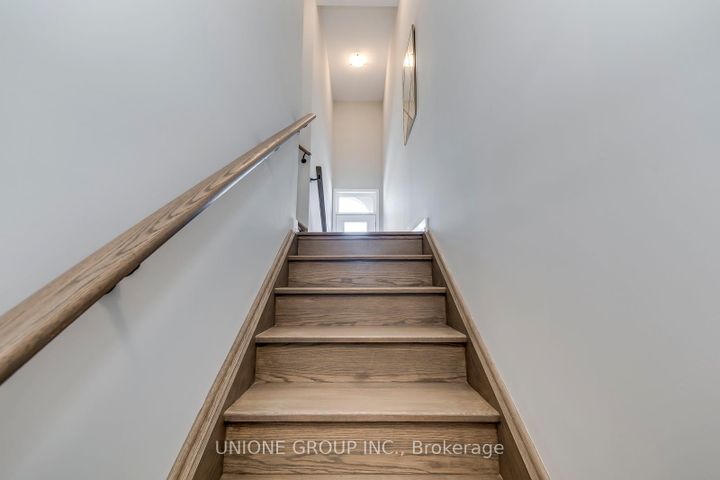 Photo 37 at 1344 William Halton Parkway, NW Northwest, Oakville