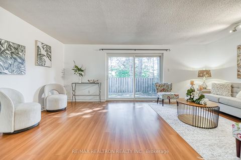 Photo 6 at 79 - 91 L'Amoreaux Drive, L'Amoreaux, Toronto