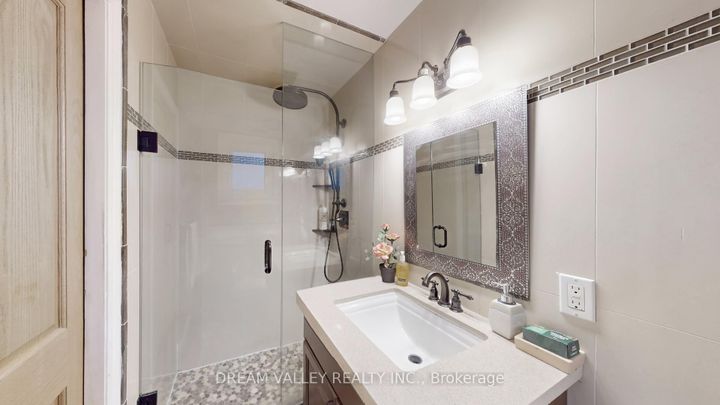 Photo 39 at 15 Scarborough Golf Club Road, Scarborough Village, Toronto