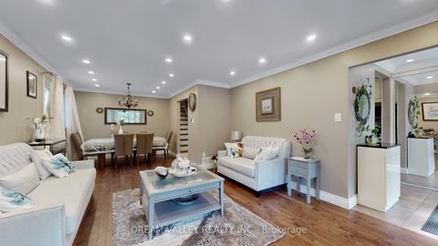 Photo 7 at 15 Scarborough Golf Club Road, Scarborough Village, Toronto