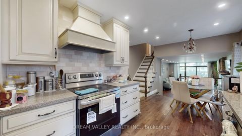 Photo 13 at 15 Scarborough Golf Club Road, Scarborough Village, Toronto