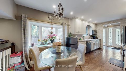 Photo 16 at 15 Scarborough Golf Club Road, Scarborough Village, Toronto Photo 16 at 15 Scarborough Golf Club Road, Scarborough Village, Toronto