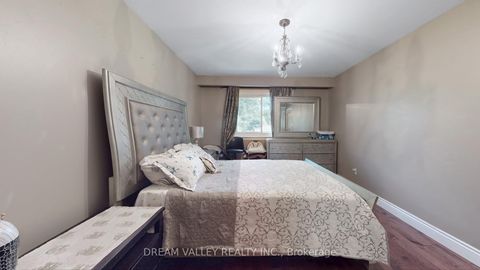 Photo 21 at 15 Scarborough Golf Club Road, Scarborough Village, Toronto