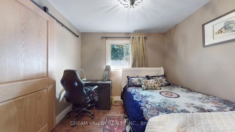Photo 24 at 15 Scarborough Golf Club Road, Scarborough Village, Toronto