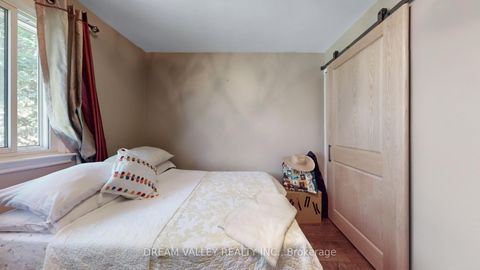 Photo 27 at 15 Scarborough Golf Club Road, Scarborough Village, Toronto