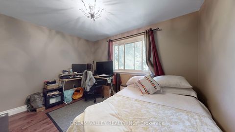 Photo 28 at 15 Scarborough Golf Club Road, Scarborough Village, Toronto