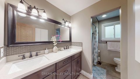 Photo 29 at 15 Scarborough Golf Club Road, Scarborough Village, Toronto Photo 29 at 15 Scarborough Golf Club Road, Scarborough Village, Toronto