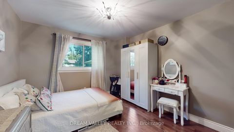 Photo 37 at 15 Scarborough Golf Club Road, Scarborough Village, Toronto Photo 37 at 15 Scarborough Golf Club Road, Scarborough Village, Toronto