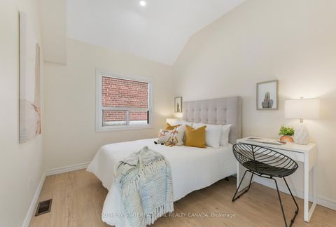 Photo 8 at 70 Dunraven Drive, Eglinton West, Toronto
