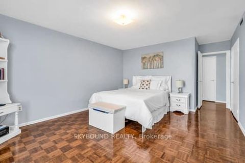 Photo 13 at 1004 - 44 Longbourne Drive, Richview, Toronto