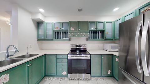 Photo 7 at 138 Tunbridge Road, Georgian Drive, Barrie