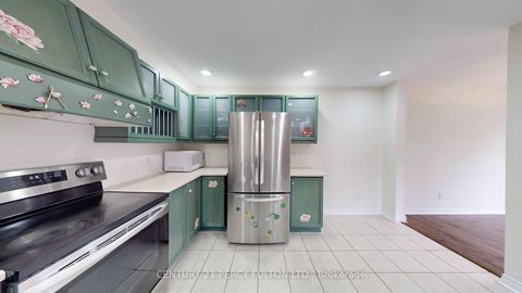 Photo 8 at 138 Tunbridge Road, Georgian Drive, Barrie