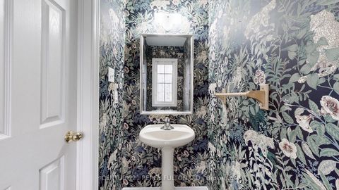 Photo 9 at 138 Tunbridge Road, Georgian Drive, Barrie