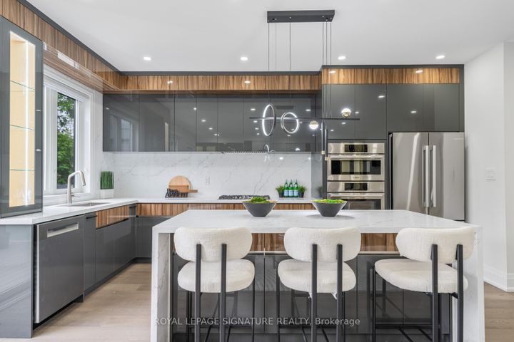 Photo 10 at 17 Trenton Avenue, Lumsden, Toronto