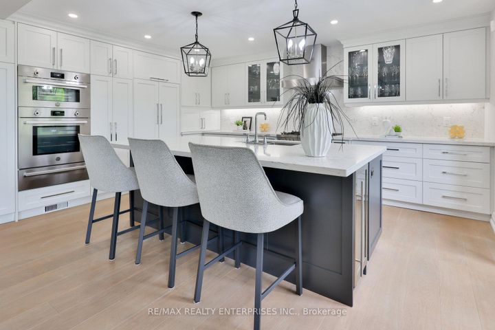 Photo 8 at 1215 Indian Road, Lorne Park, Mississauga