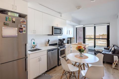 Photo 2 at 611 - 2799 kingston Road, Cliffcrest, Toronto