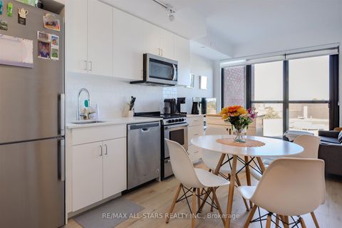 Photo 3 at 611 - 2799 kingston Road, Cliffcrest, Toronto