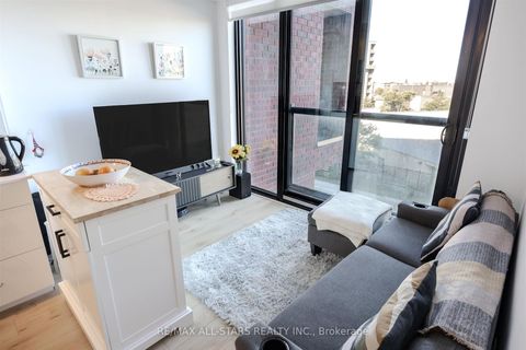 Photo 8 at 611 - 2799 kingston Road, Cliffcrest, Toronto