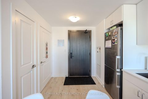 Photo 14 at 611 - 2799 kingston Road, Cliffcrest, Toronto