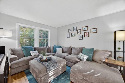 Photo 8 at 107 Peel Street, Wellington, Barrie