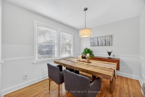 Photo 12 at 107 Peel Street, Wellington, Barrie