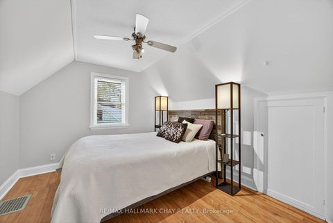 Photo 22 at 107 Peel Street, Wellington, Barrie