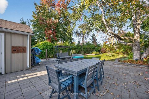 Photo 33 at 107 Peel Street, Wellington, Barrie