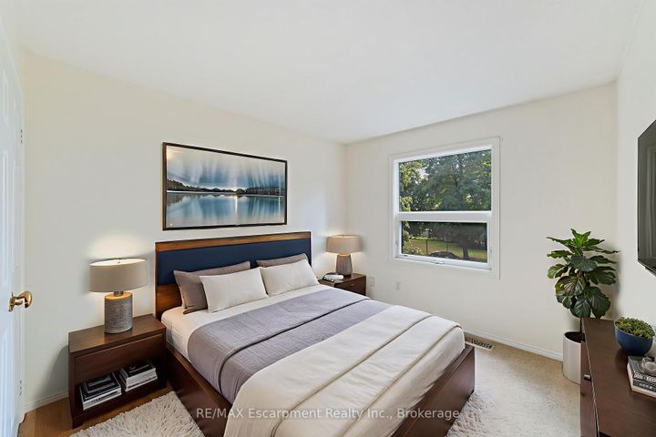 Photo 24 at 5 - 2065 Sixth Line, RO River Oaks, Oakville