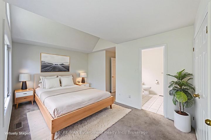 Photo 26 at 5 - 2065 Sixth Line, RO River Oaks, Oakville