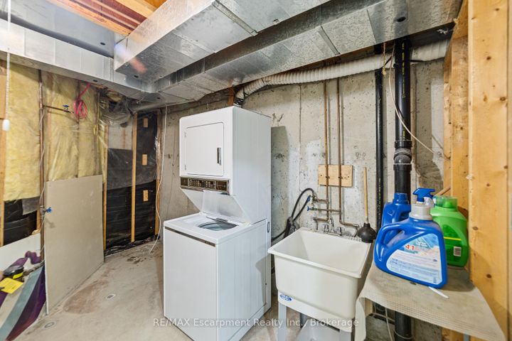 Photo 31 at 5 - 2065 Sixth Line, RO River Oaks, Oakville