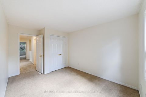 Photo 25 at 5 - 2065 Sixth Line, RO River Oaks, Oakville