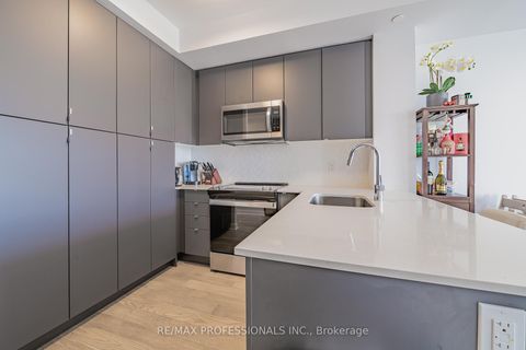 Photo 6 at 311 - 3200 William Coltson Avenue, JM Joshua Meadows, Oakville