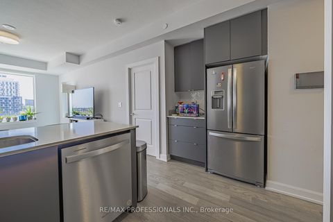 Photo 12 at 311 - 3200 William Coltson Avenue, JM Joshua Meadows, Oakville