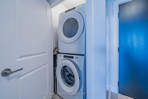 Photo 16 at 311 - 3200 William Coltson Avenue, JM Joshua Meadows, Oakville