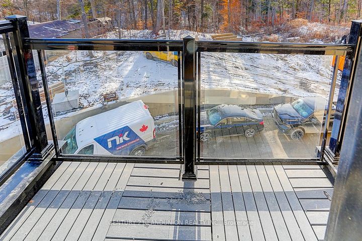 Photo 31 at 6 De La Roche Drive, Vellore Village, Vaughan