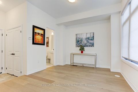 Photo 5 at 6 De La Roche Drive, Vellore Village, Vaughan