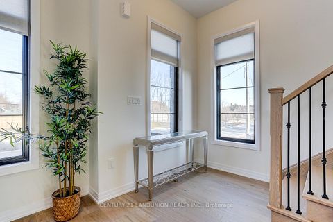 Photo 9 at 6 De La Roche Drive, Vellore Village, Vaughan Photo 9 at 6 De La Roche Drive, Vellore Village, Vaughan