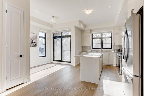 Photo 14 at 6 De La Roche Drive, Vellore Village, Vaughan Photo 14 at 6 De La Roche Drive, Vellore Village, Vaughan