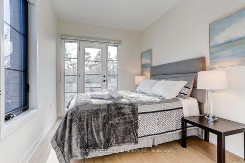 Photo 30 at 6 De La Roche Drive, Vellore Village, Vaughan