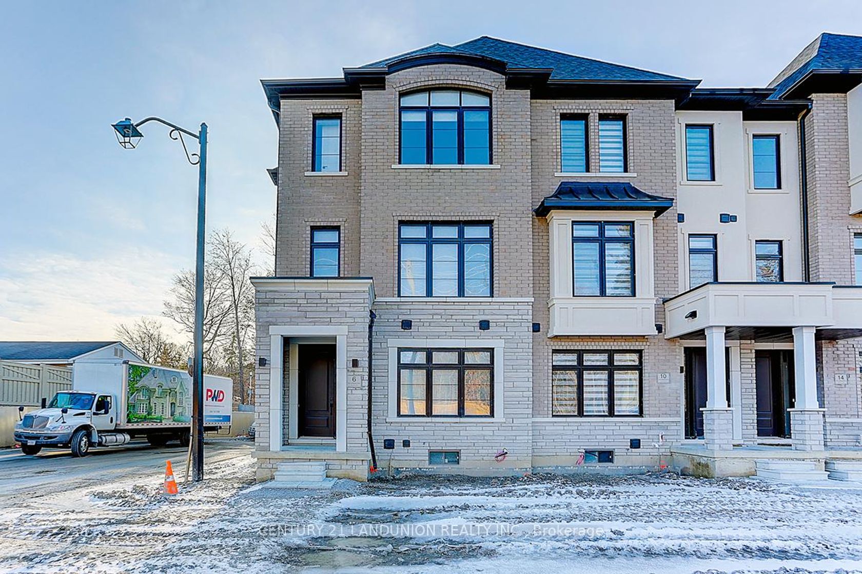 6 De La Roche Drive, Vellore Village, Vaughan 