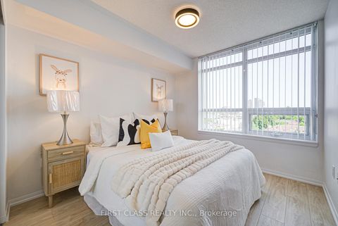 Photo 4 at 526 - 3091 Dufferin Street, Glen Park, Toronto