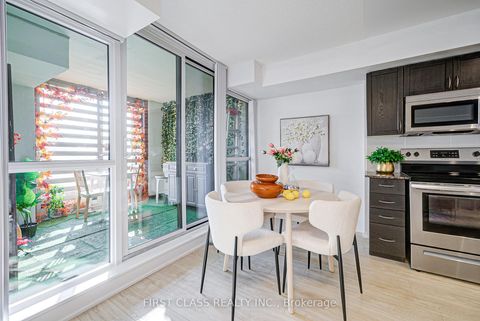 Photo 13 at 526 - 3091 Dufferin Street, Glen Park, Toronto