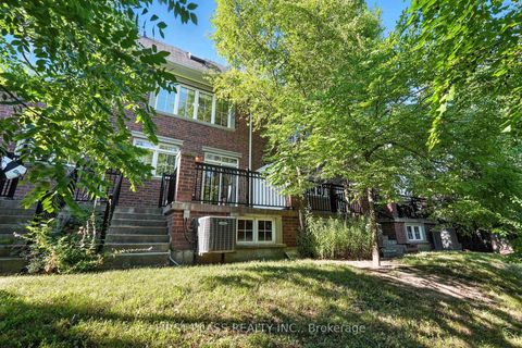 Photo 37 at 23 Slingsby Lane, Willowdale East, Toronto