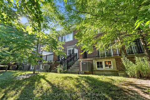 Photo 38 at 23 Slingsby Lane, Willowdale East, Toronto
