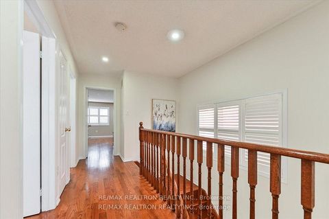 Photo 14 at 78 Dairy Drive, Birchmount, Toronto