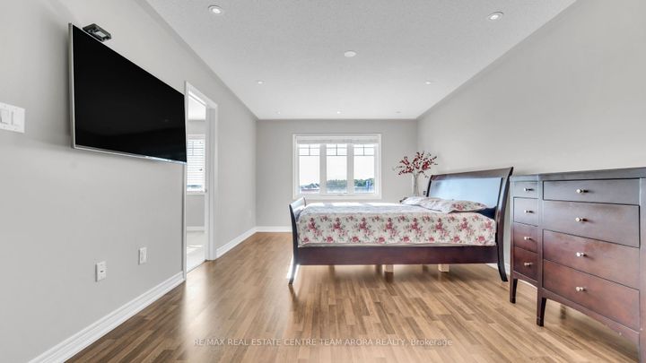 Photo 18 at 232 Sky Harbour Drive, Bram West, Brampton