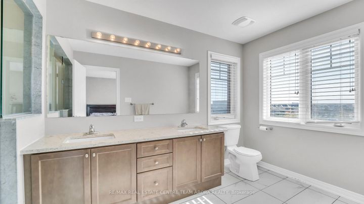 Photo 20 at 232 Sky Harbour Drive, Bram West, Brampton