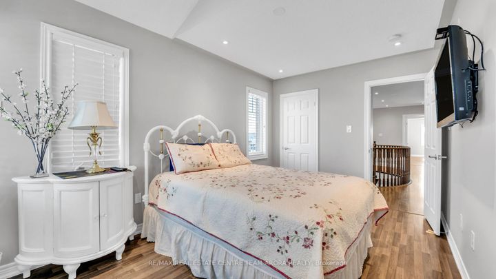 Photo 23 at 232 Sky Harbour Drive, Bram West, Brampton