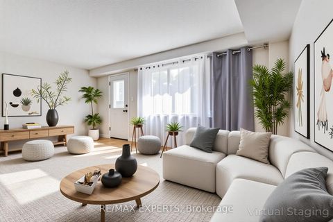 Photo 10 at 23 Thimble Berry Way, Hillcrest Village, Toronto