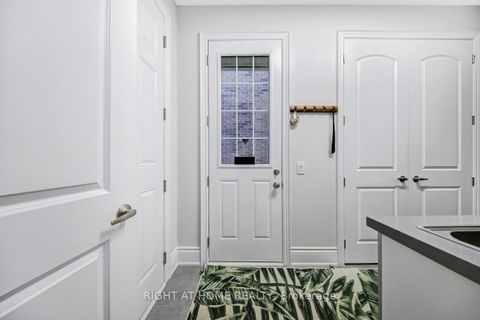 Photo 34 at 38 Menotti Drive, Oak Ridges, Richmond Hill